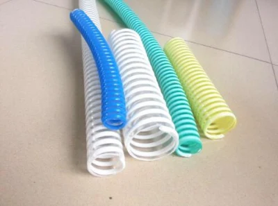 Flexibler, spiralförmiger, spiralförmiger, wasserführender, PVC-Saugschlauch für Industriestaubsauger